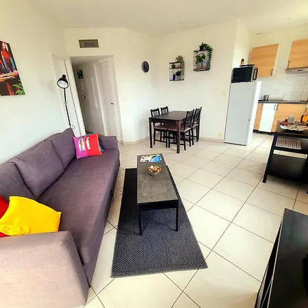 Appartement Vue Avec Parking Fermé *